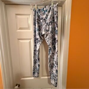 Lululemon Athletica Blue and Gray Patterned Leggings